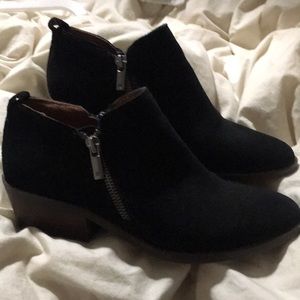Lucky brand black bootie sz 7.5